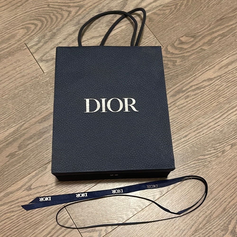 Dior paper bag and ribbon